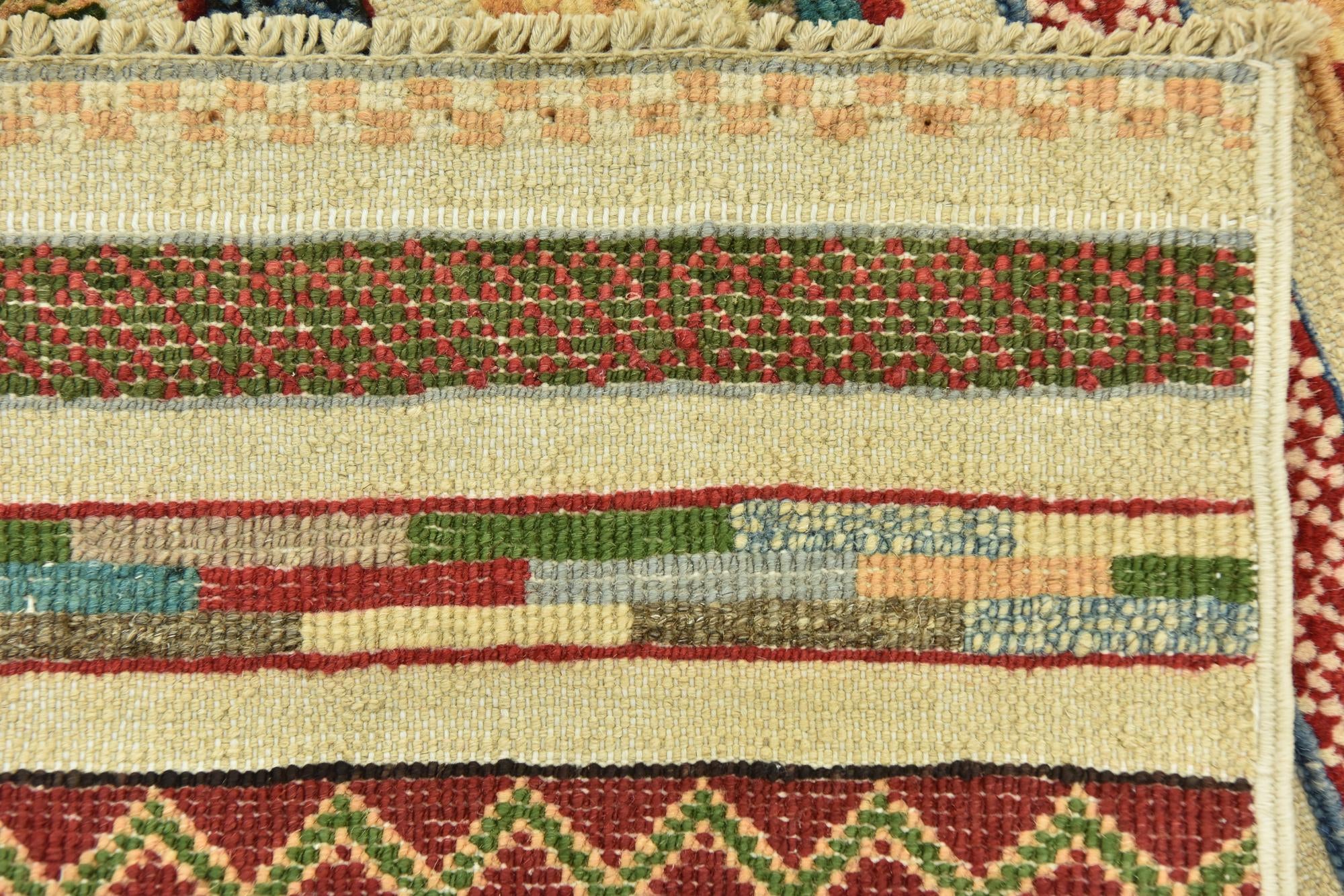 3' 4 x 4' 10 Hand Knotted Darya Rug