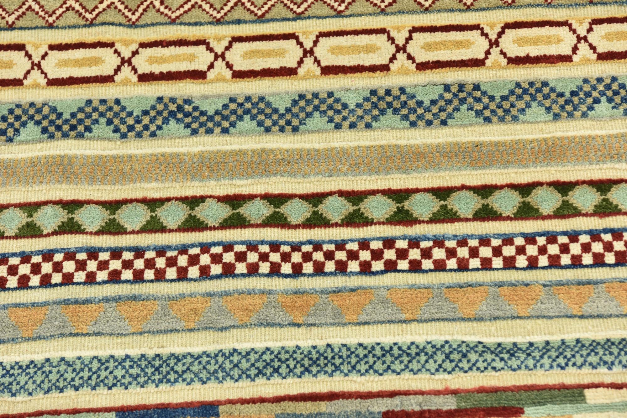 3' 4 x 4' 11 Hand Knotted Darya Rug