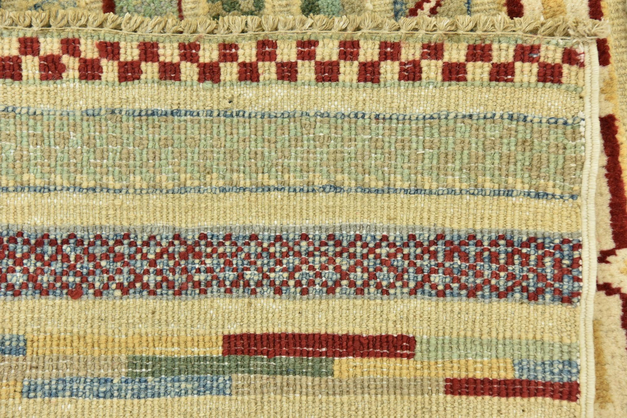 3' 4 x 4' 11 Hand Knotted Darya Rug