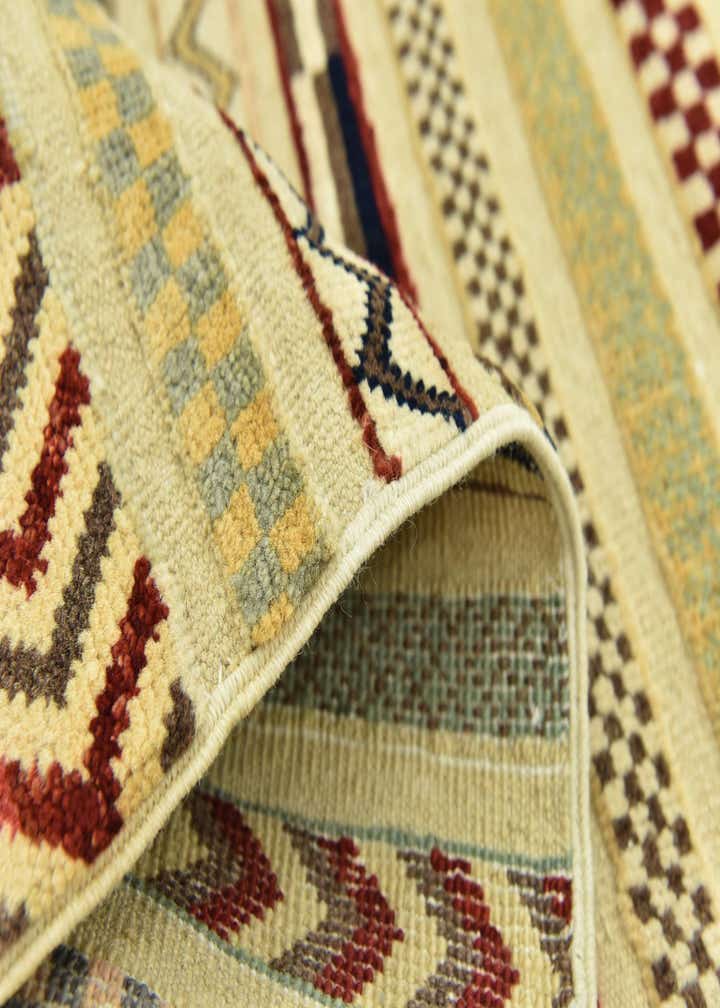2' 8 x 4' 1 Hand Knotted Darya Rug