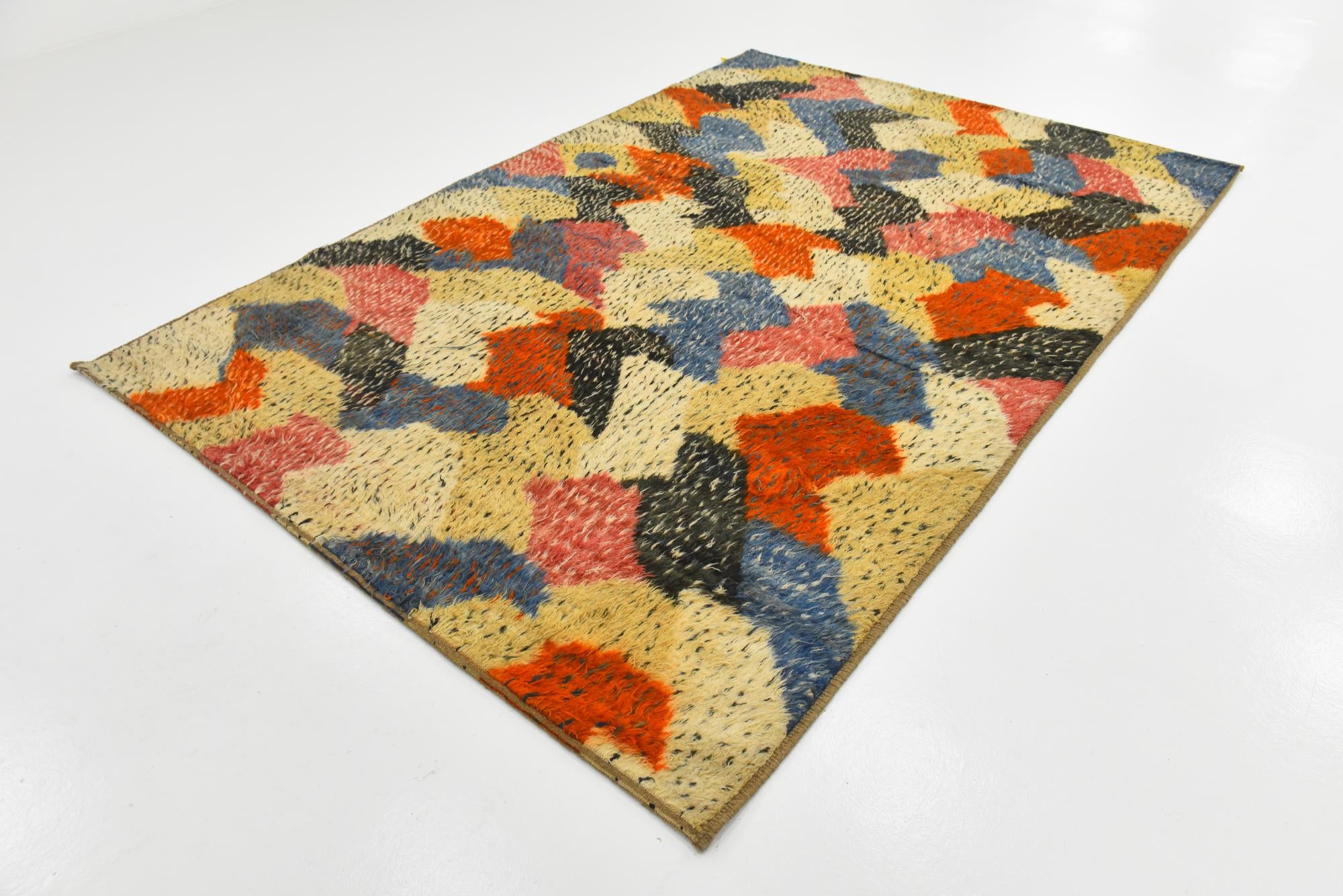 6' 5 x 9' 5 Hand Knotted Darya Wool Rug