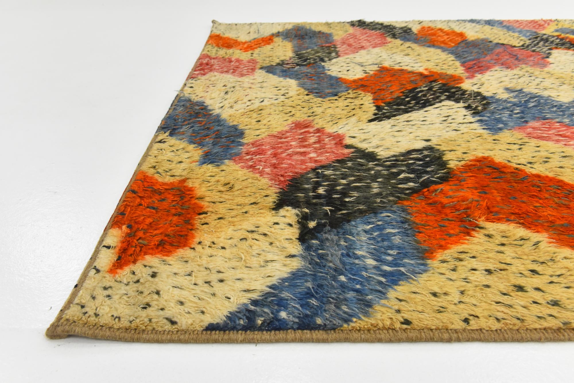 6' 5 x 9' 5 Hand Knotted Darya Wool Rug