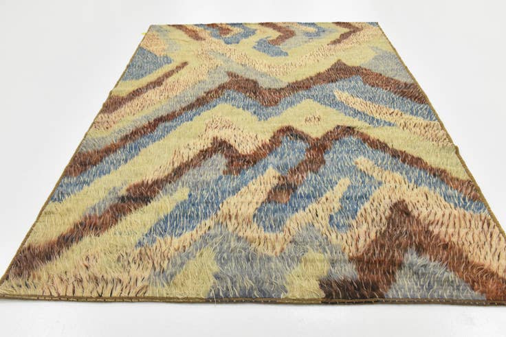 Detail image of 6' 7 x 8' 10 Hand Knotted Darya Wool Rug