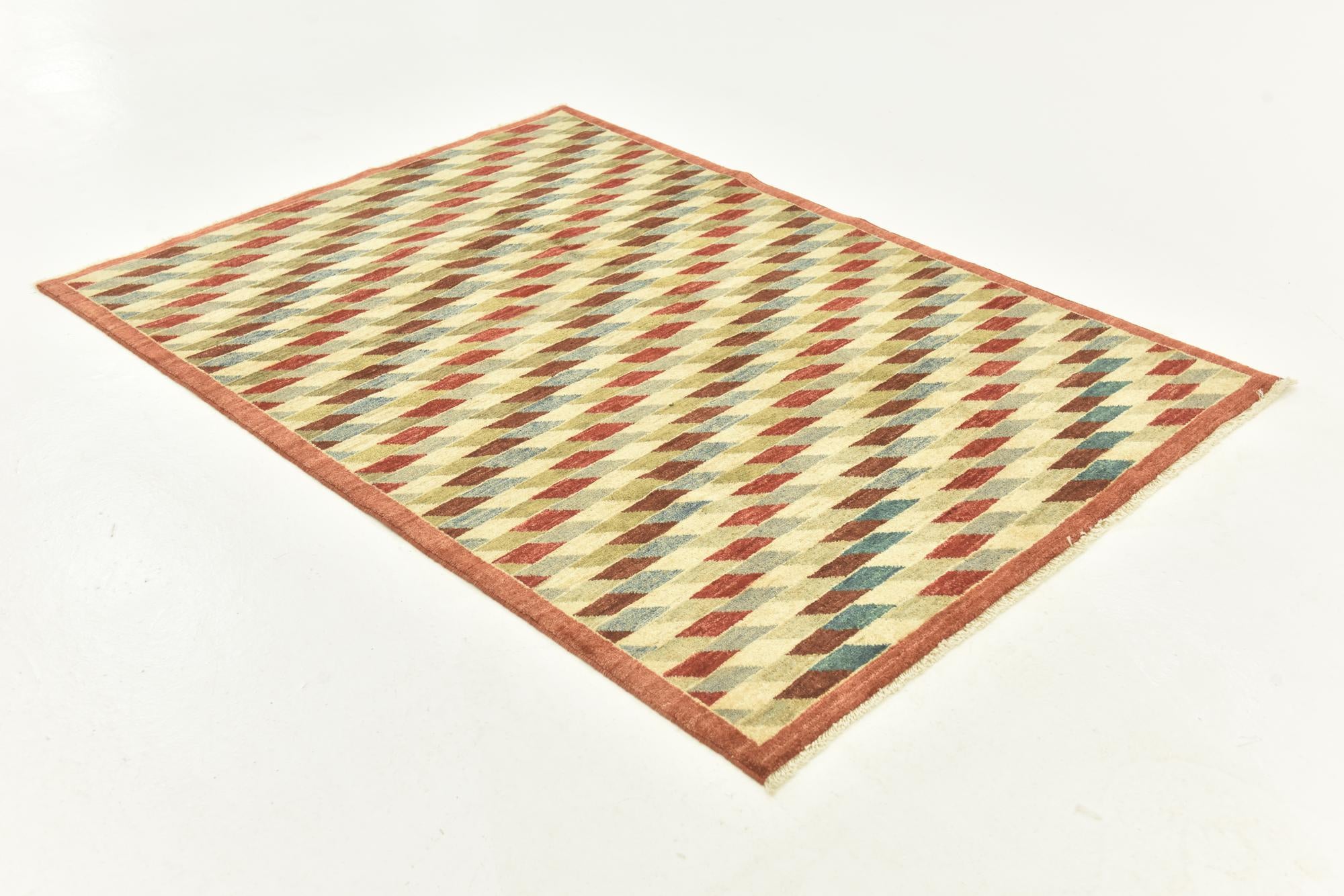 4' 2 x 5' 9 Hand Knotted Darya Oriental Rug