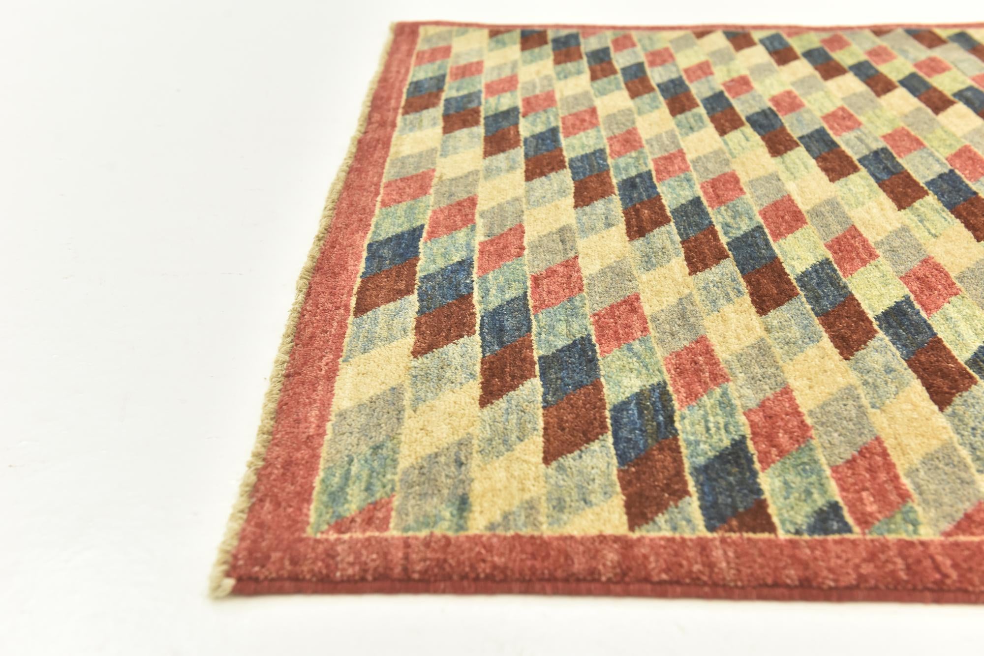 4' 1 x 5' 9 Hand Knotted Darya Oriental Rug