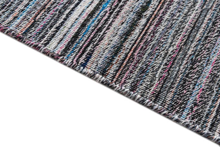 Detail image of 5' 8 x 8' Hand Knotted Darya Wool Rug