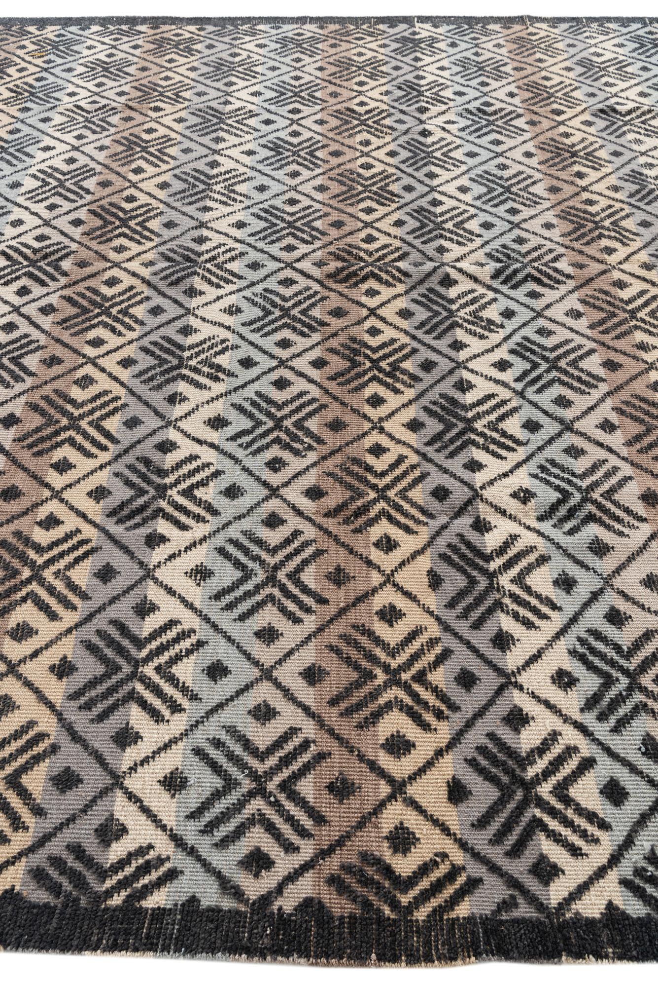10' x 14' 5 Hand Knotted Darya Wool Rug