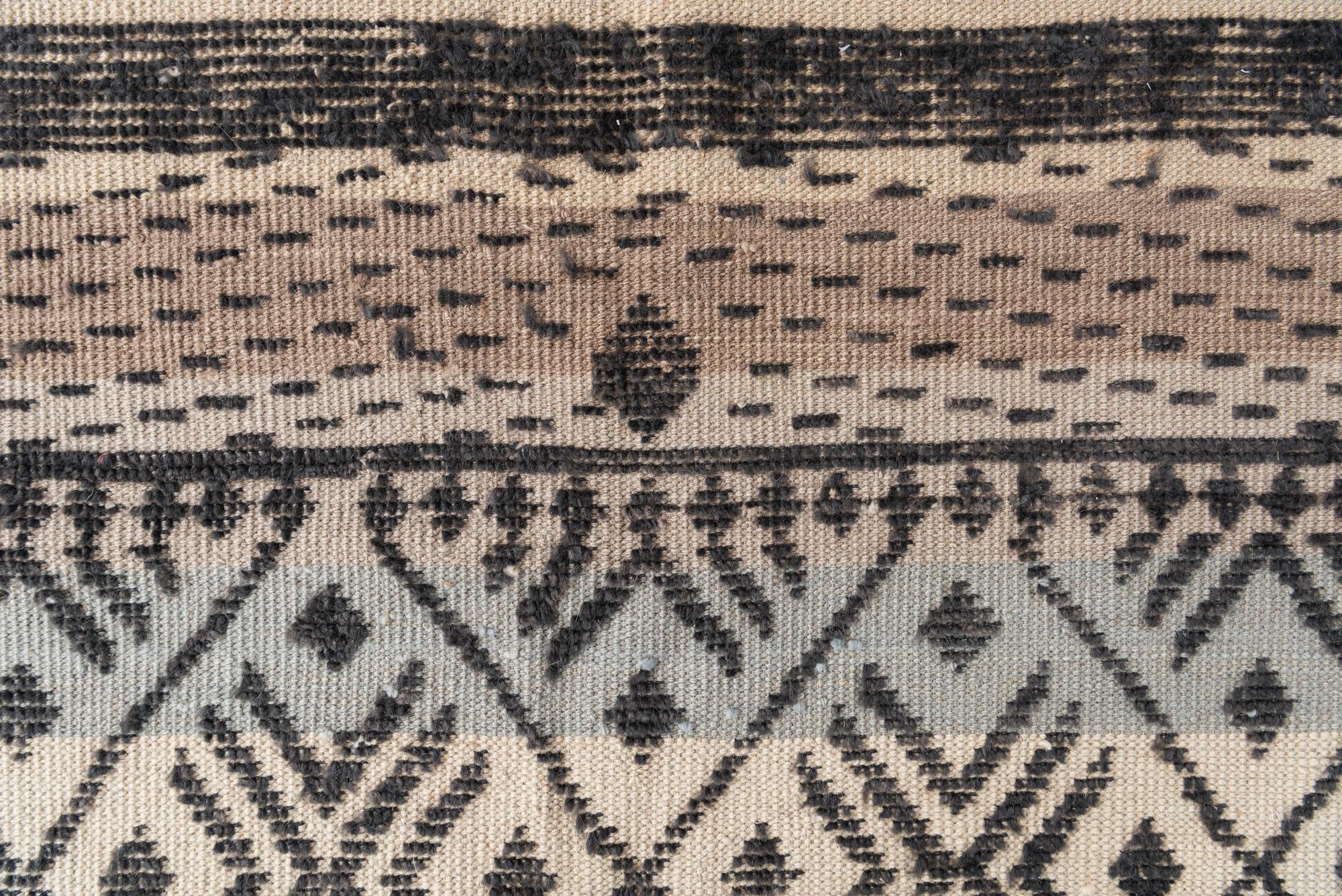 10' x 14' 5 Hand Knotted Darya Wool Rug