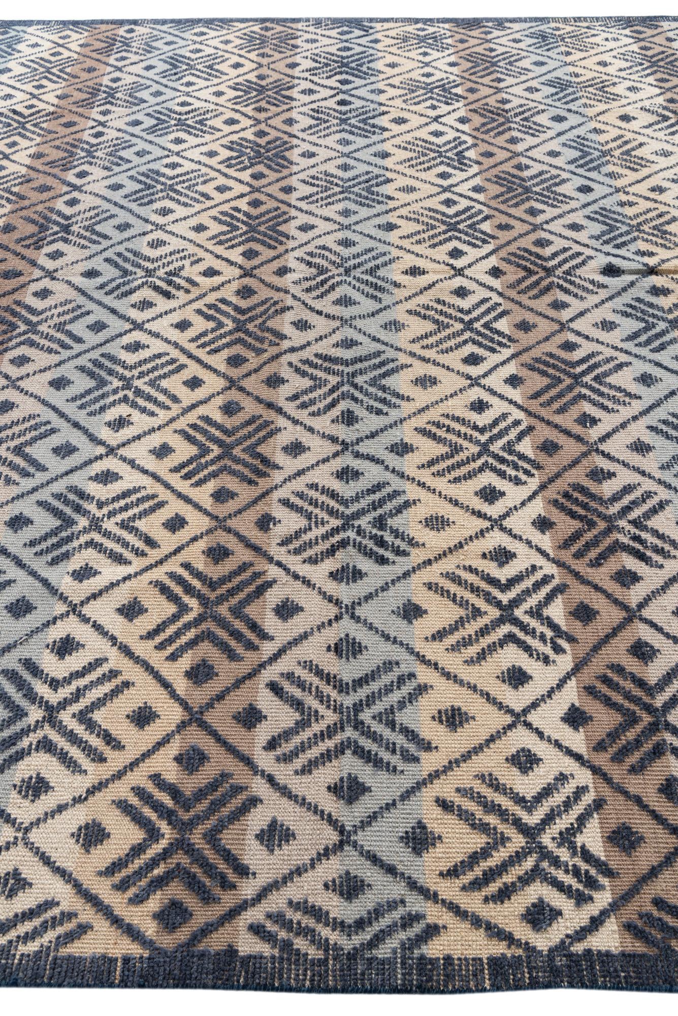 9' 9 x 14' 4 Hand Knotted Darya Wool Rug
