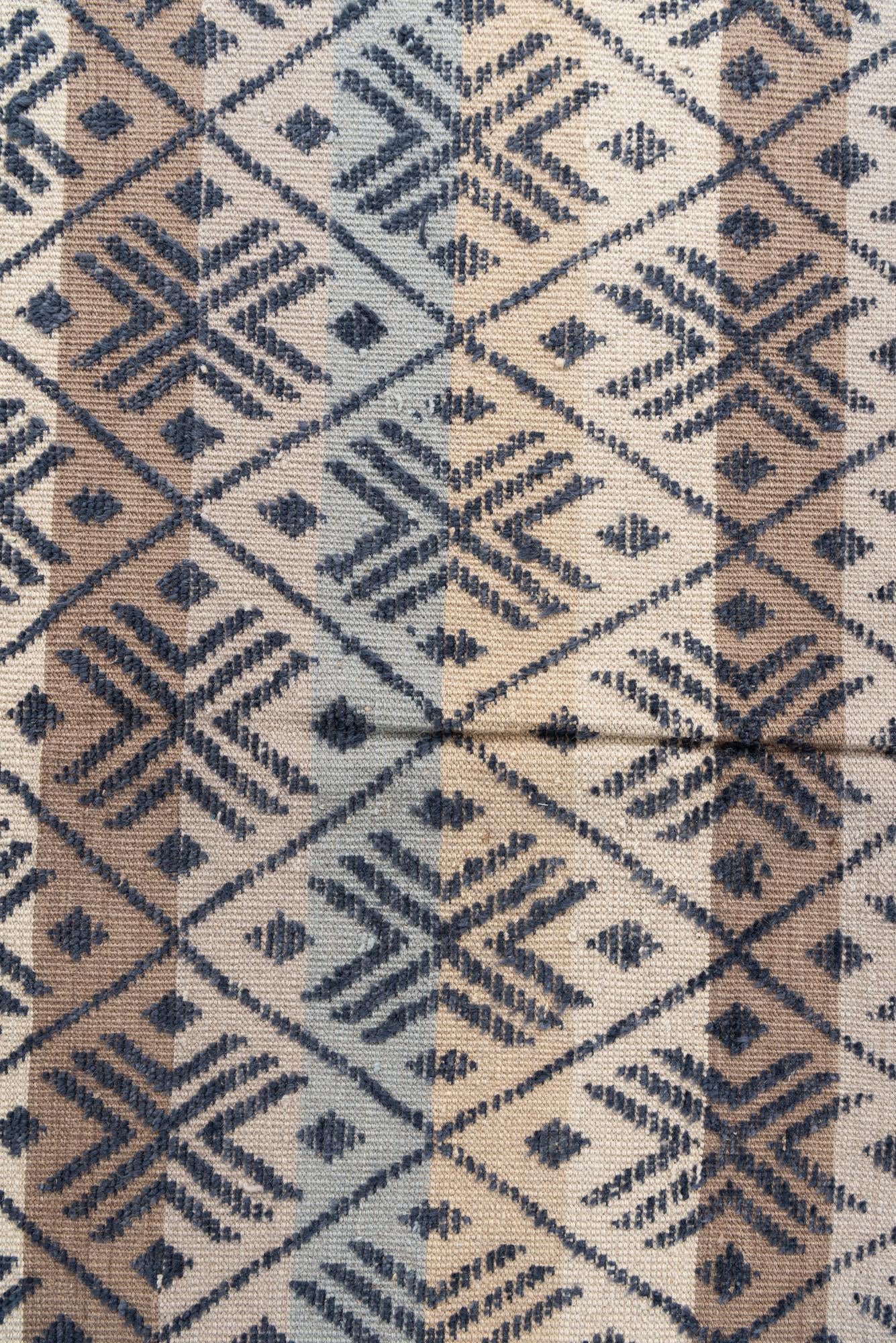 9' 9 x 14' 4 Hand Knotted Darya Wool Rug