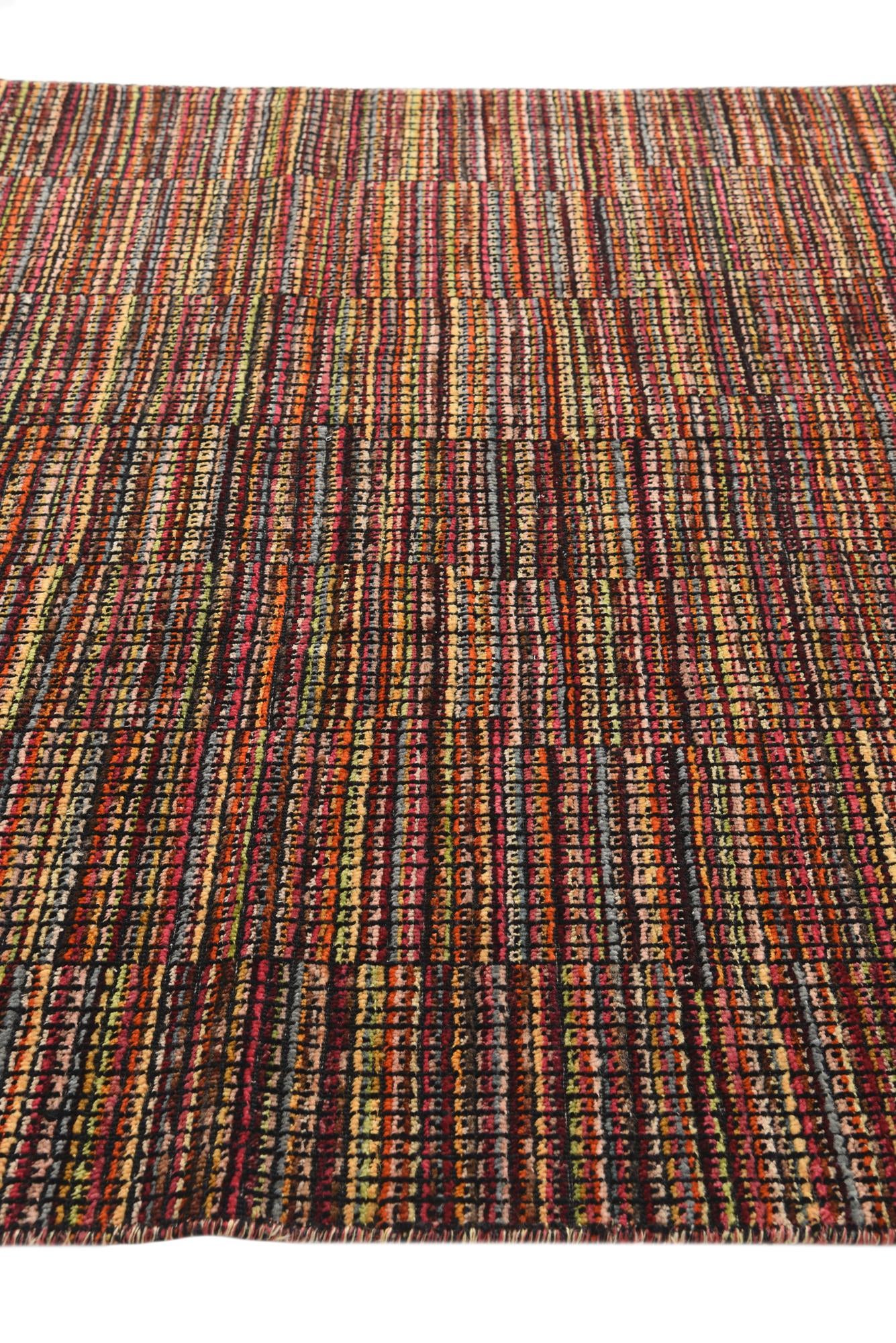 5' 7 x 7' 10 Hand Knotted Darya Wool Rug
