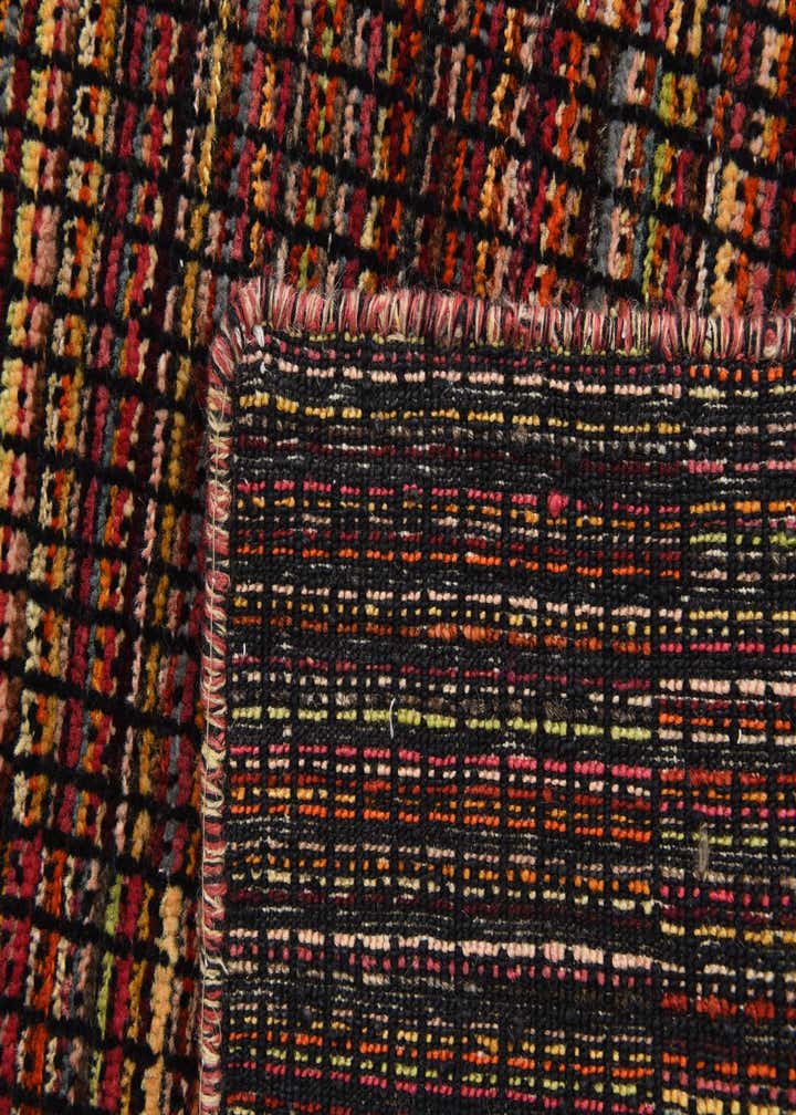 5' 7 x 7' 10 Hand Knotted Darya Wool Rug