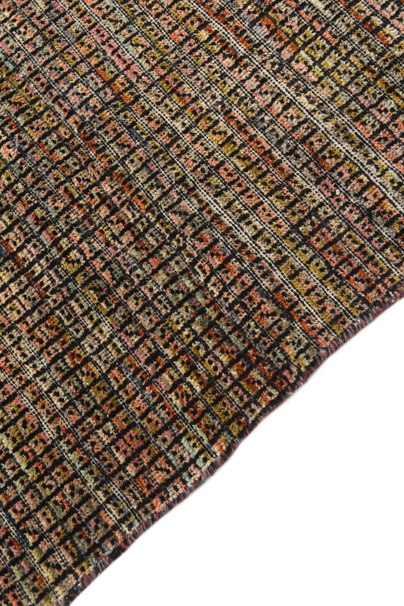 5' 5 x 7' 10 Hand Knotted Darya Wool Rug