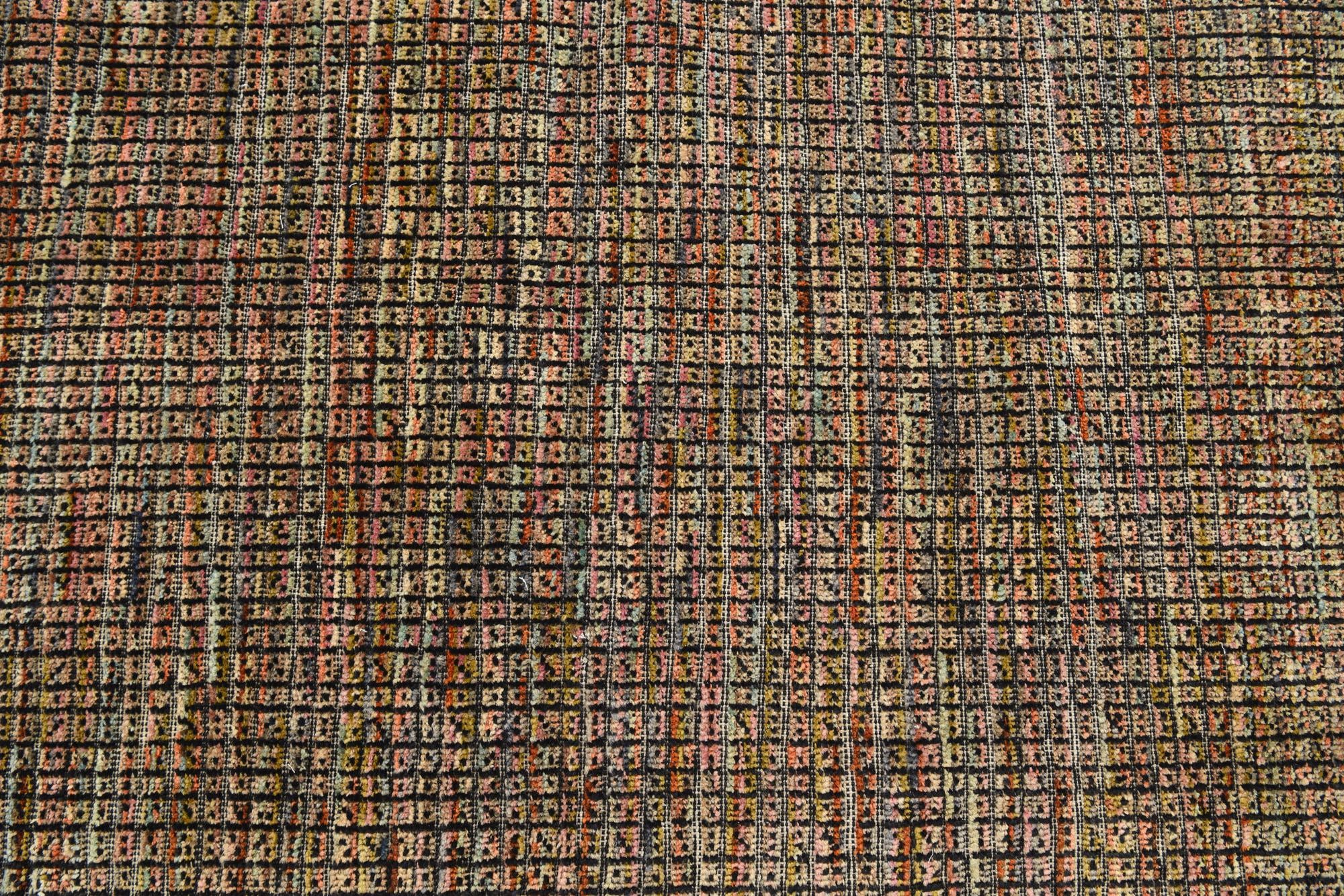 5' 5 x 7' 10 Hand Knotted Darya Wool Rug