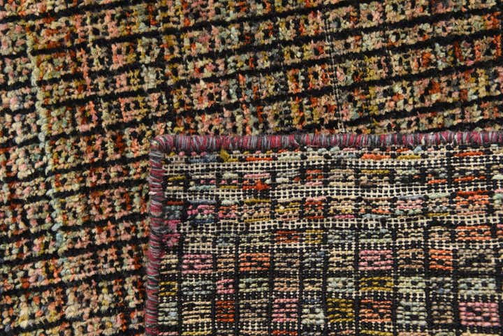 5' 5 x 7' 10 Hand Knotted Darya Wool Rug