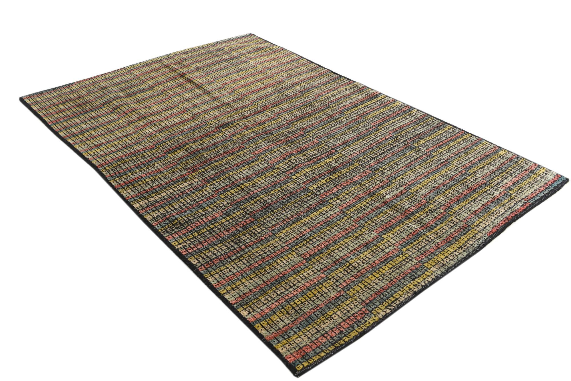 5' 4 x 8' Hand Knotted Darya Wool Rug