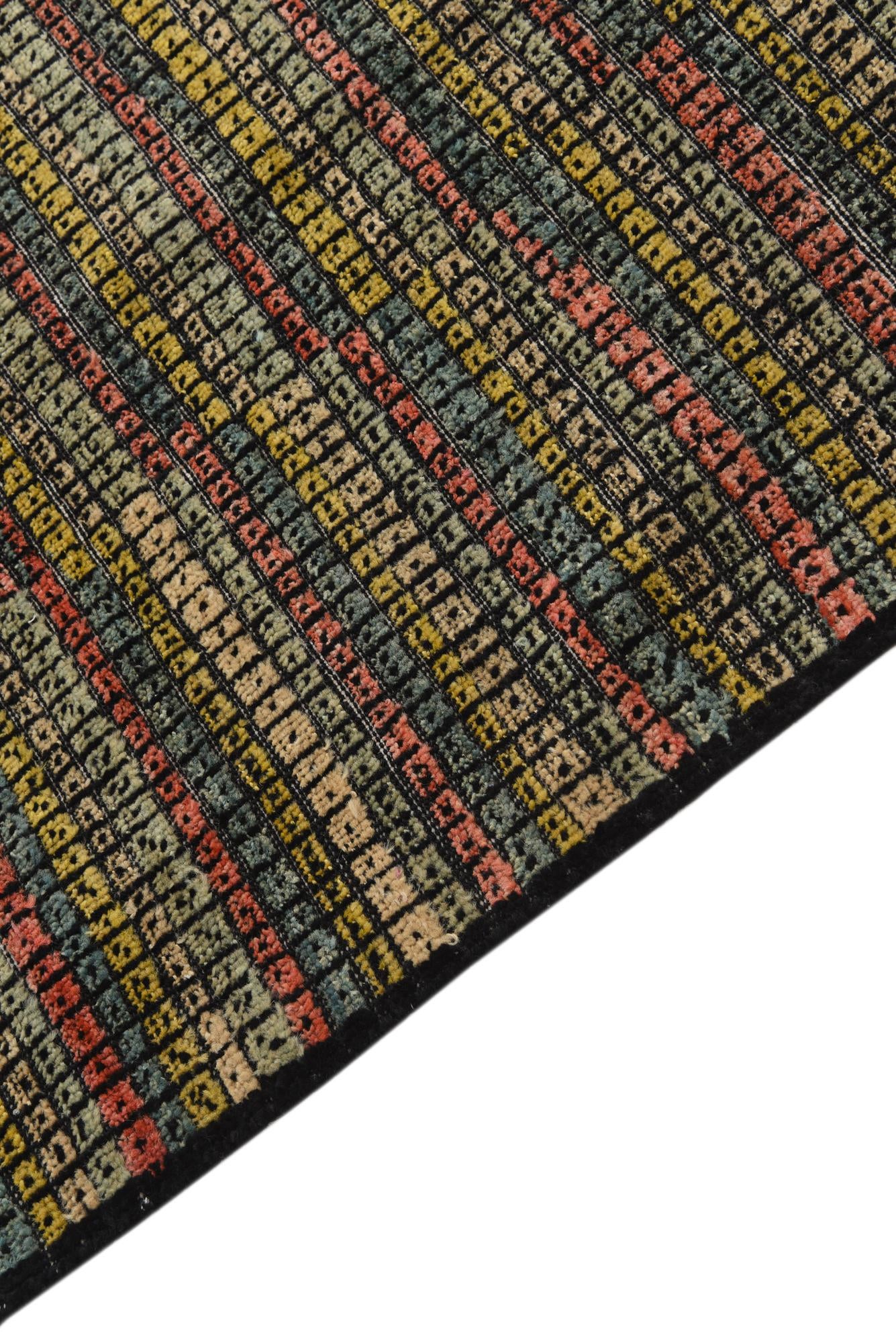 5' 4 x 8' Hand Knotted Darya Wool Rug