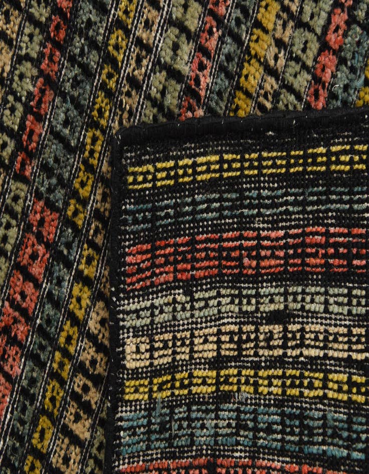 Detail image of 5' 4 x 8'  Hand Knotted Darya Wool Rug