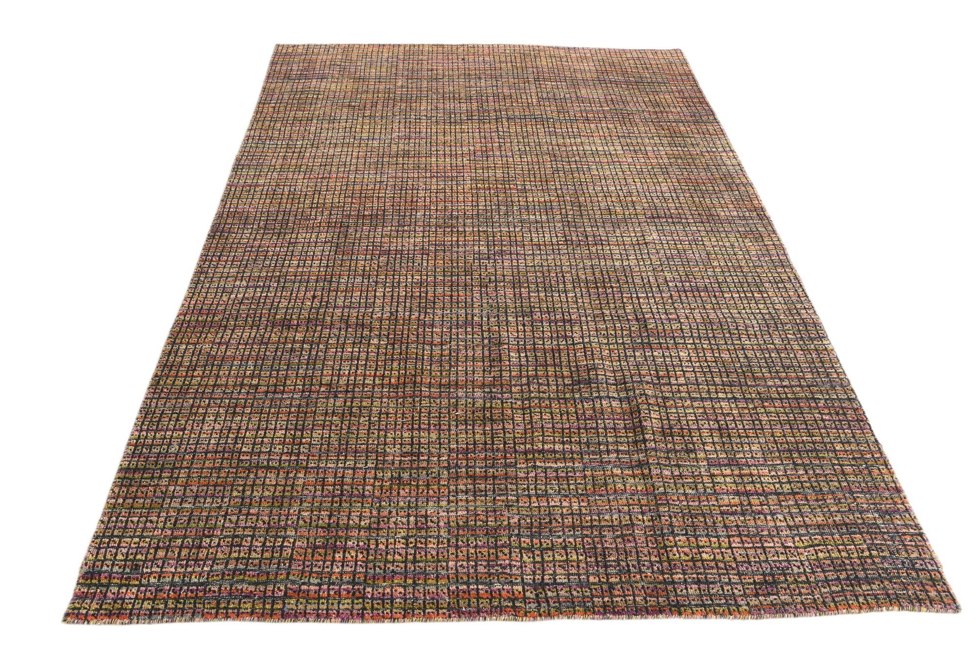 5' 6 x 8' 4 Hand Knotted Darya Wool Rug