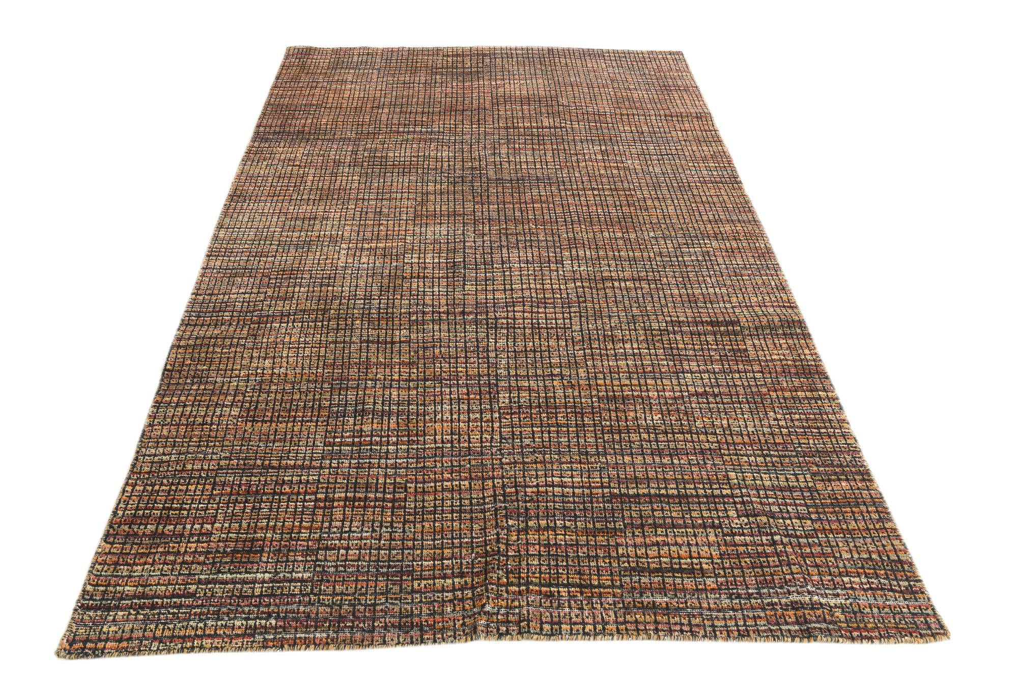 5' 5 x 8' 9 Hand Knotted Darya Wool Rug