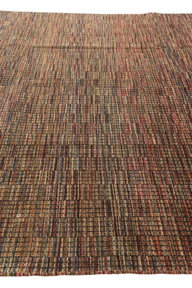 Detail image of 8' x 10' 6 Hand Knotted Darya Wool Rug