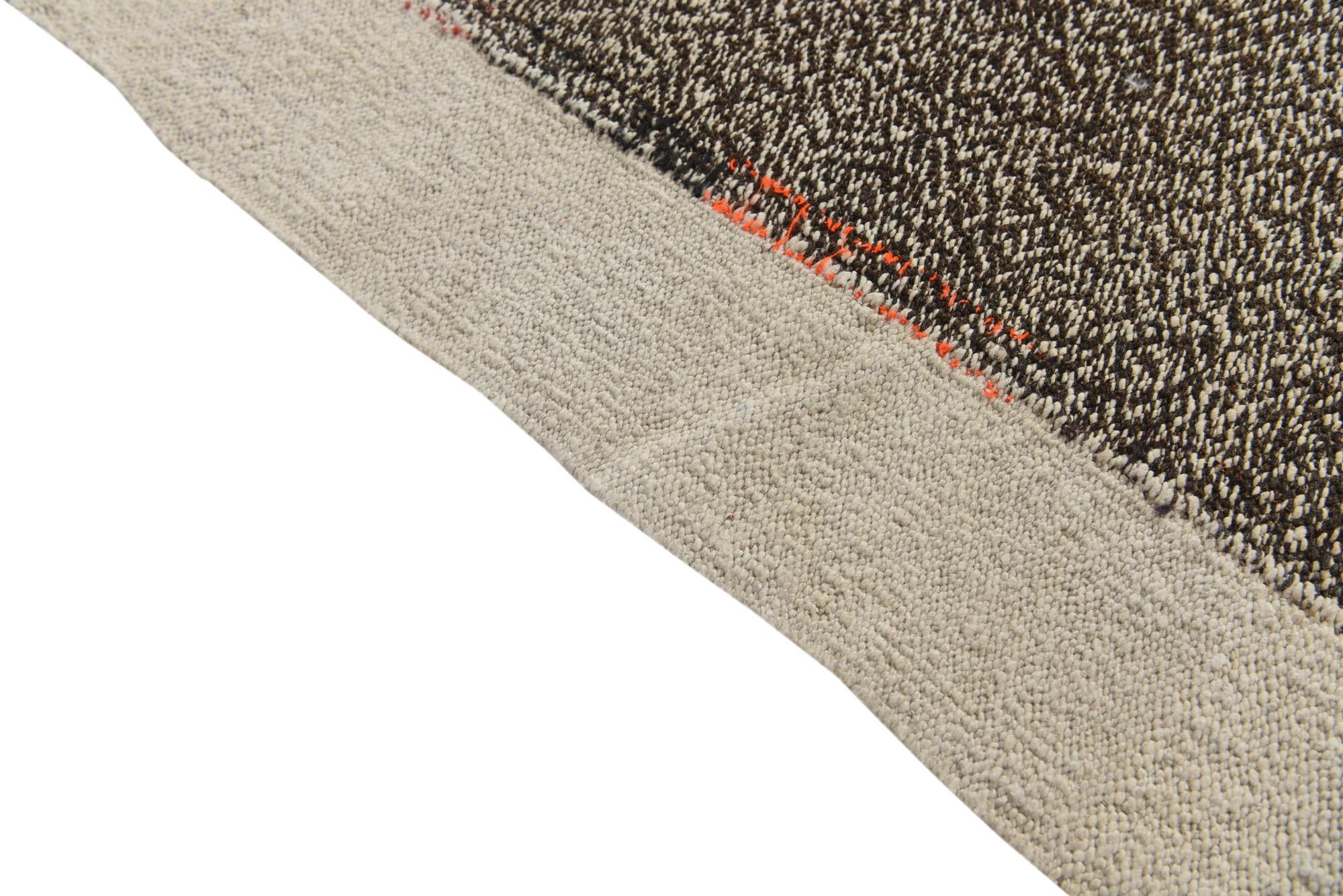 7' x 9' 4 Hand Woven Darya Wool Rug