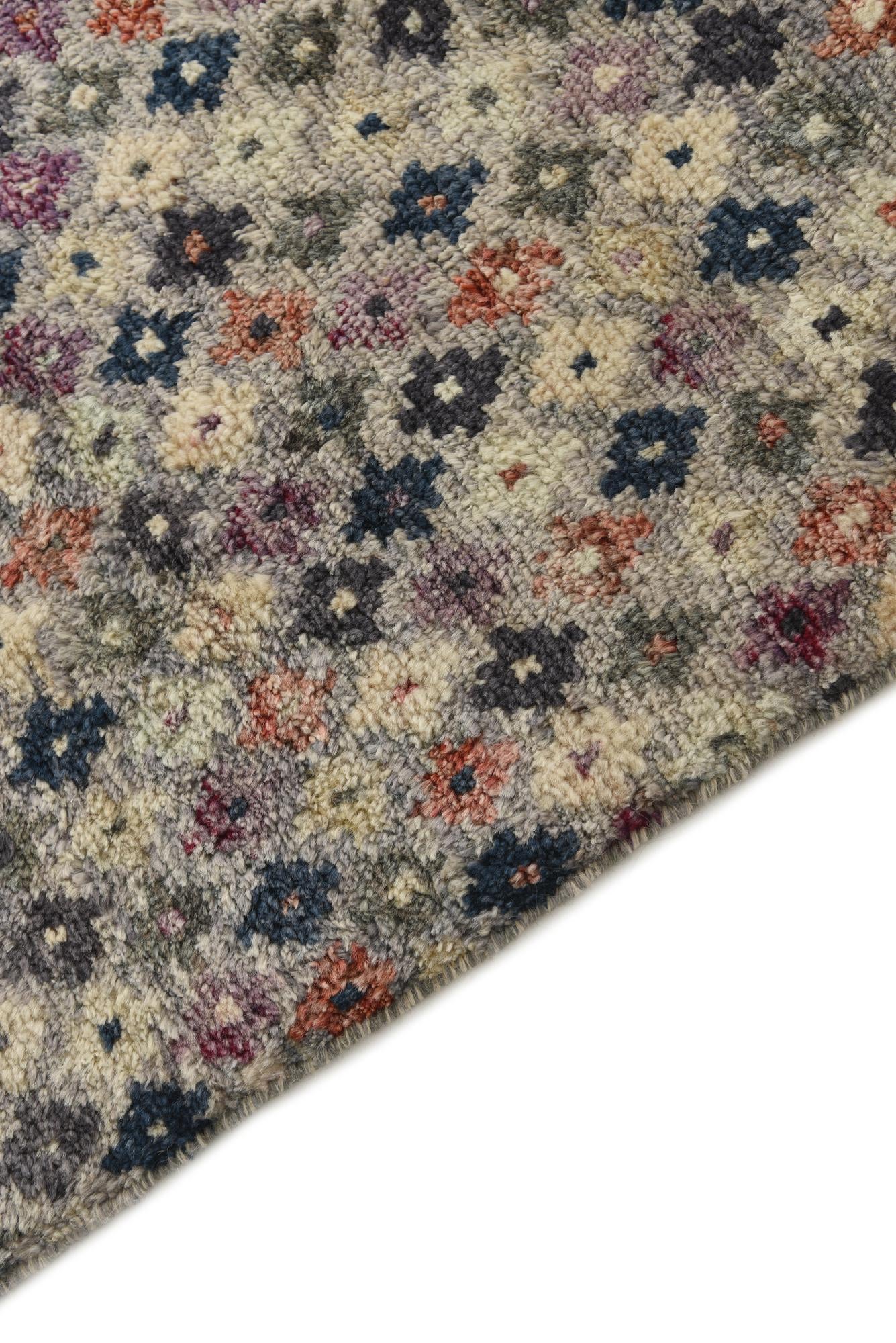 5' 5 x 8' Hand Knotted Darya Wool Rug