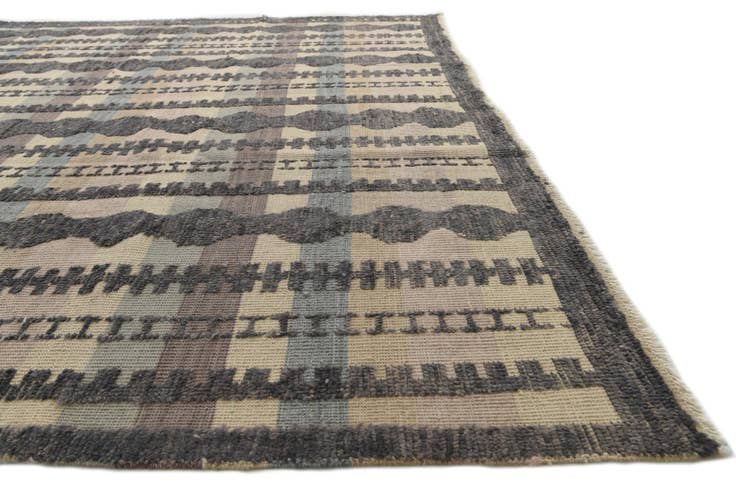 Detail image of 7' 10 x 10' 7 Hand Knotted Darya Wool Rug