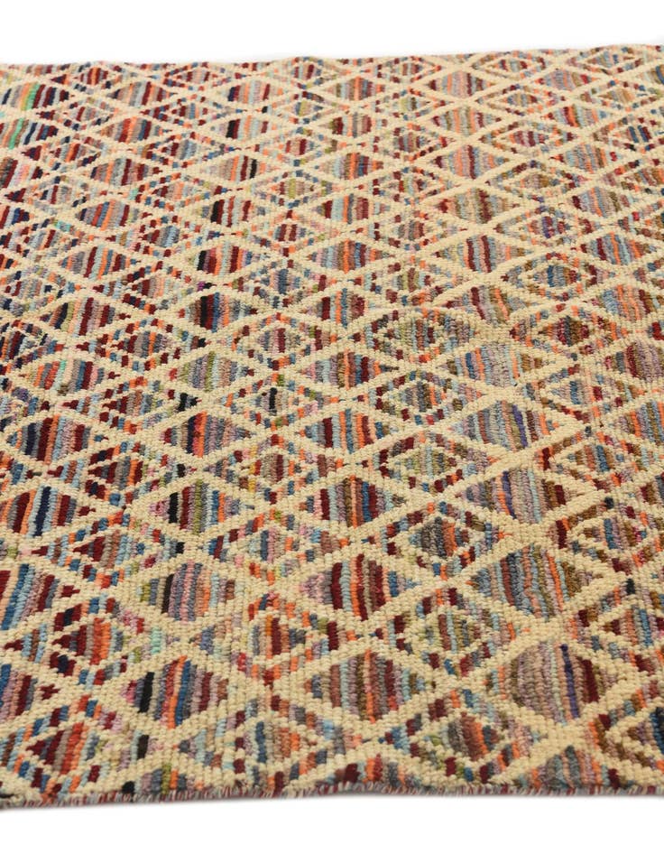 Detail image of 5' 3 x 7'  Hand Knotted Darya Wool Rug