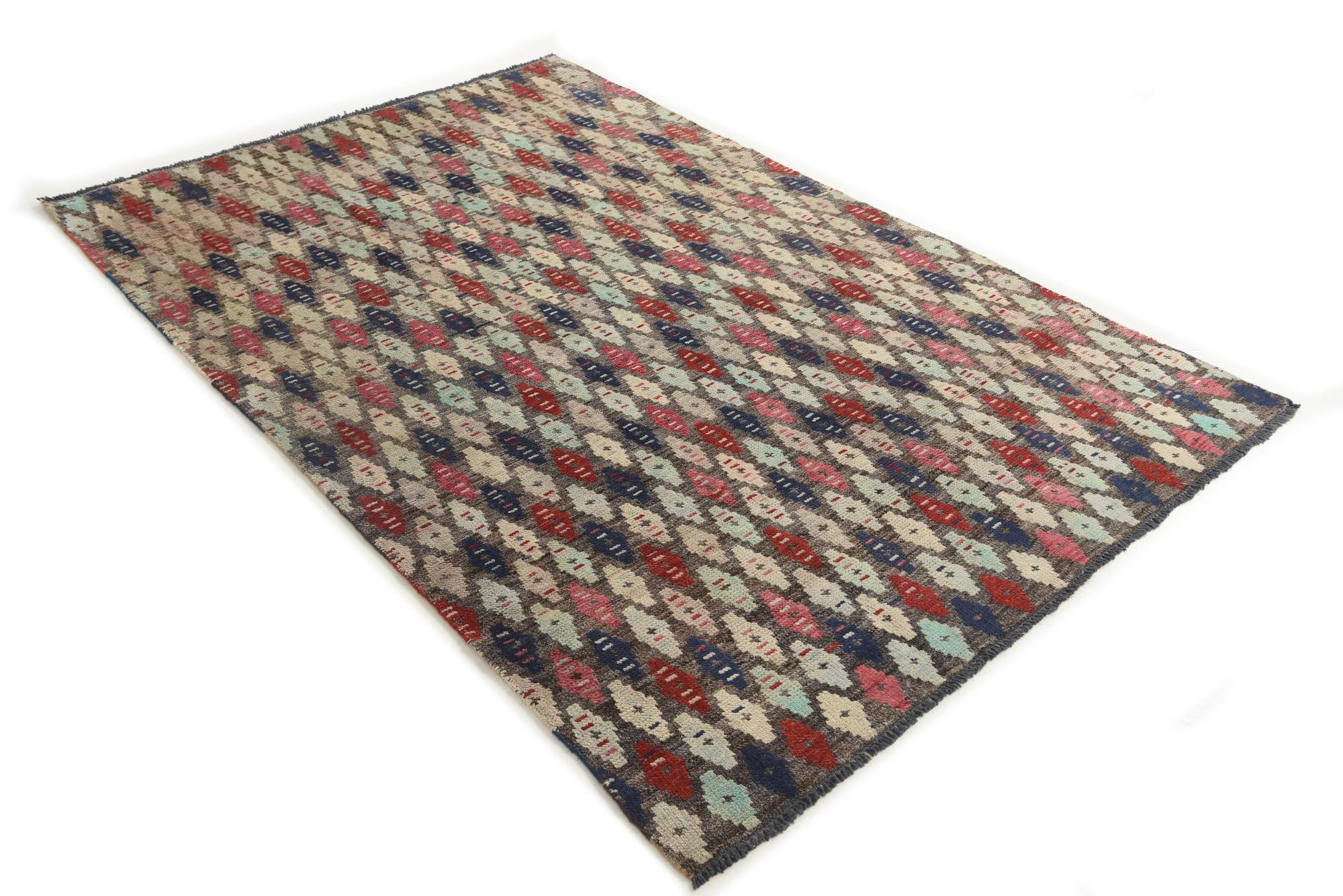 5' 5 x 8' 2 Hand Knotted Darya Wool Rug