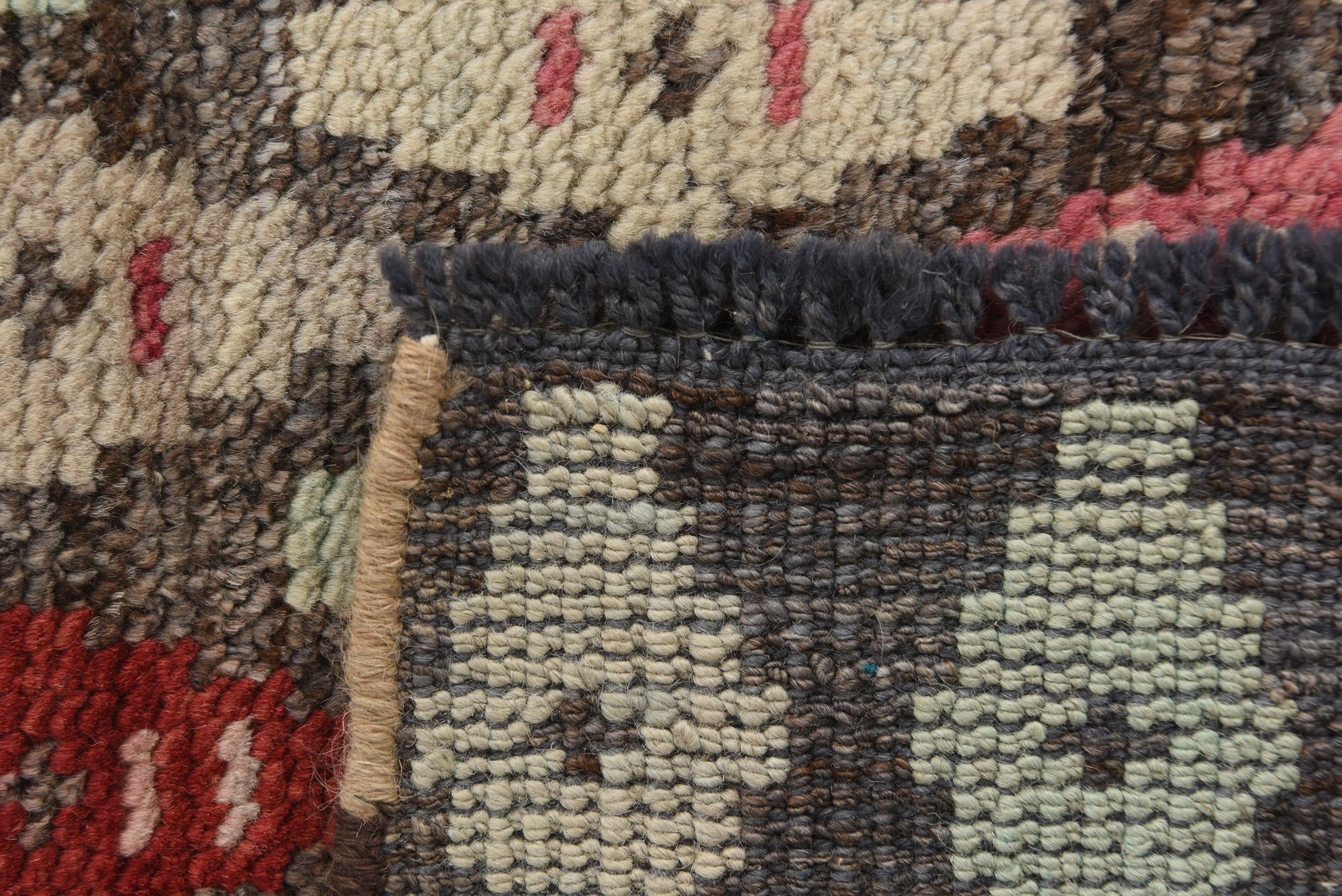 5' 5 x 8' 2 Hand Knotted Darya Wool Rug