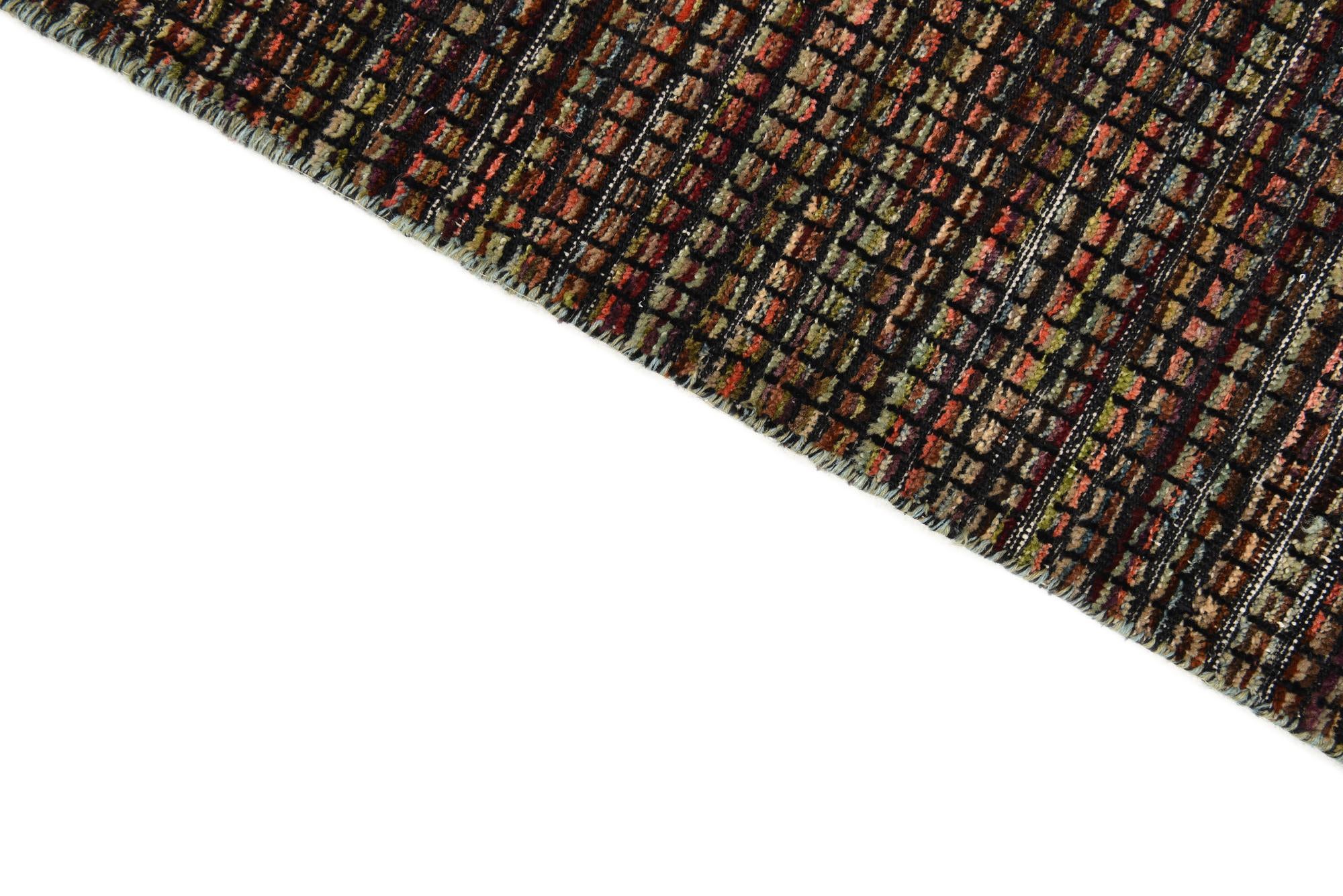 5' 7 x 8' Hand Knotted Darya Wool Rug