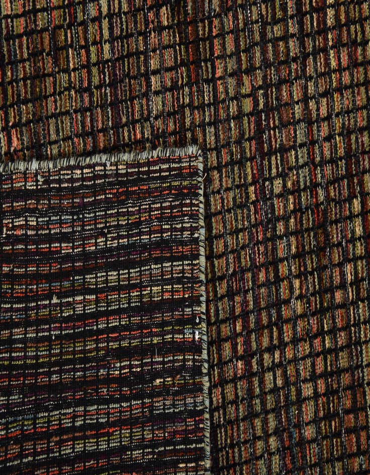 Detail image of 5' 7 x 8'  Hand Knotted Darya Wool Rug