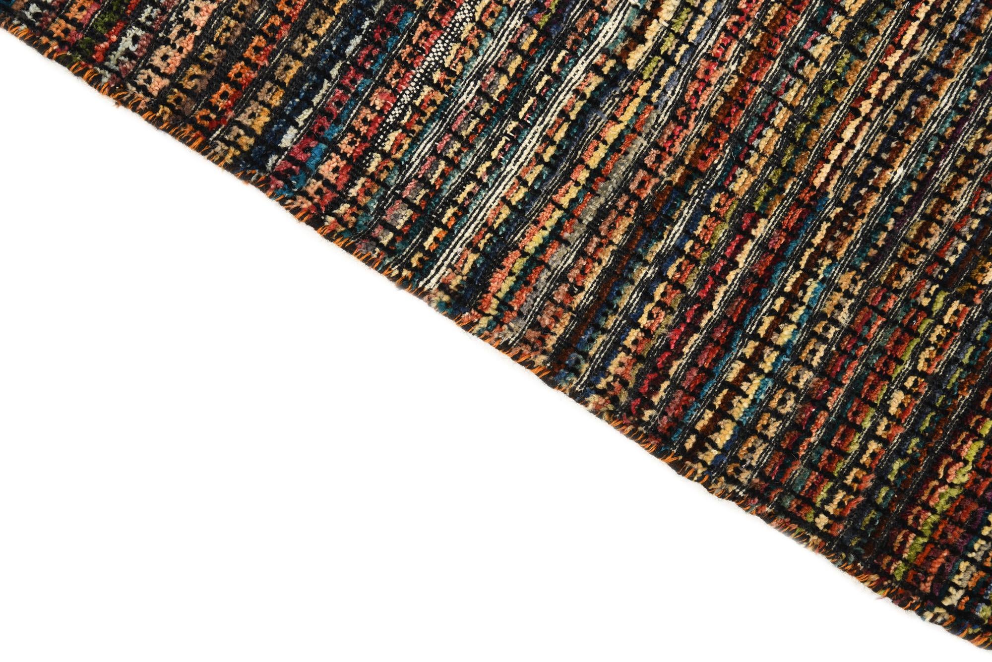 5' 3 x 8' Hand Knotted Darya Wool Rug