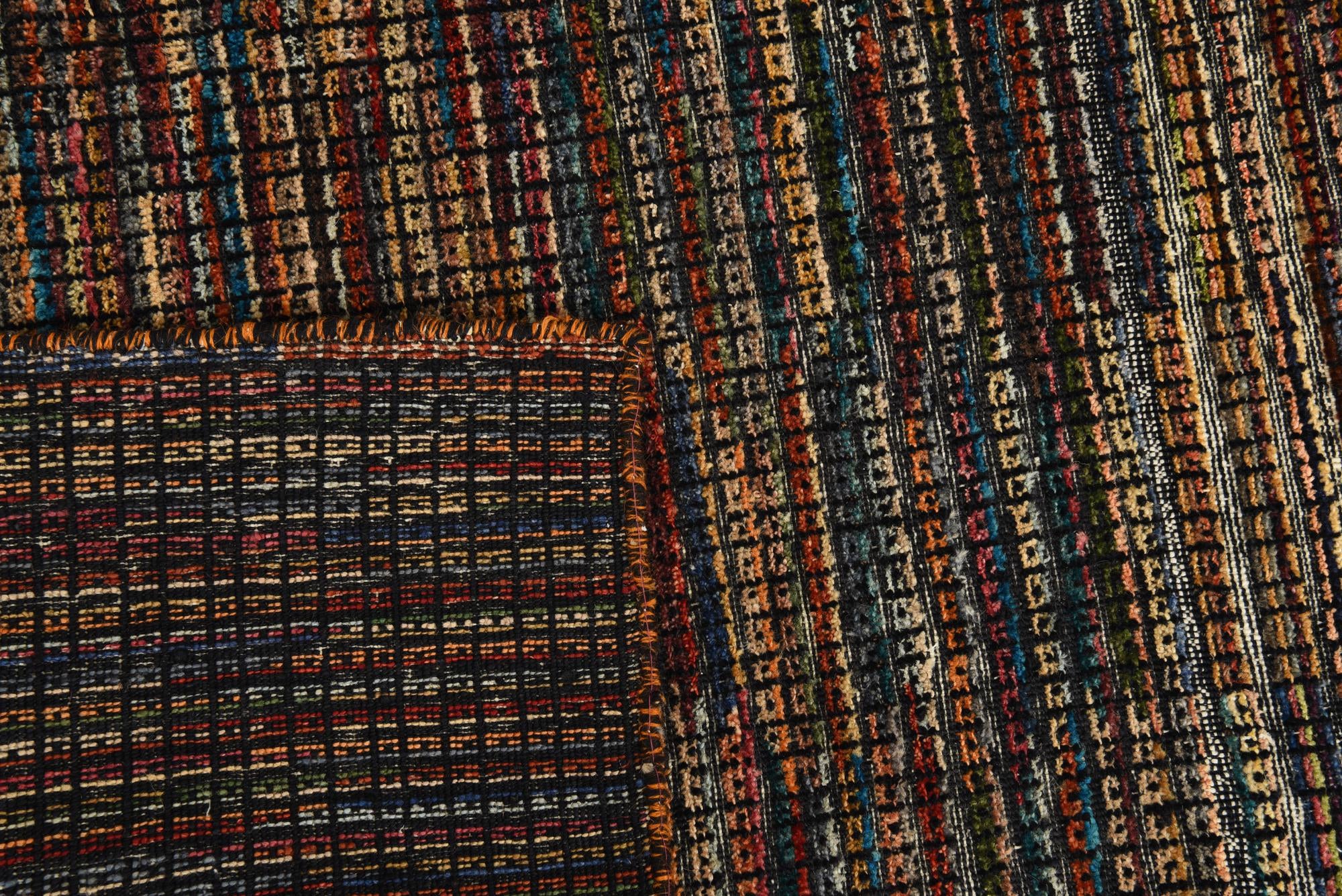 5' 3 x 8' Hand Knotted Darya Wool Rug