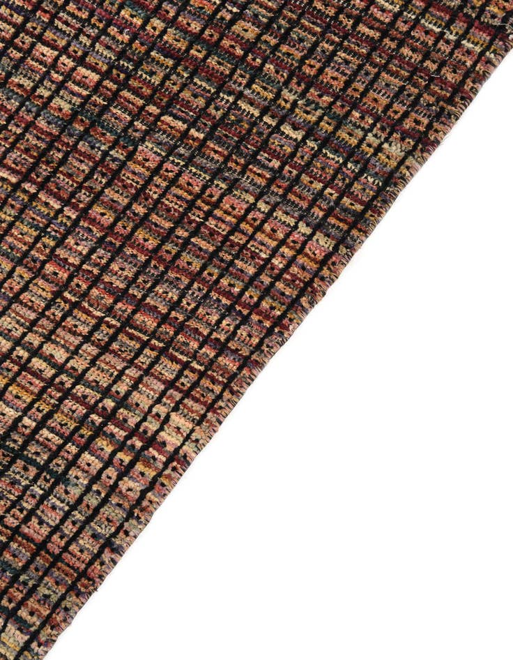 Detail image of 6' 8 x 10'  Hand Knotted Darya Wool Rug