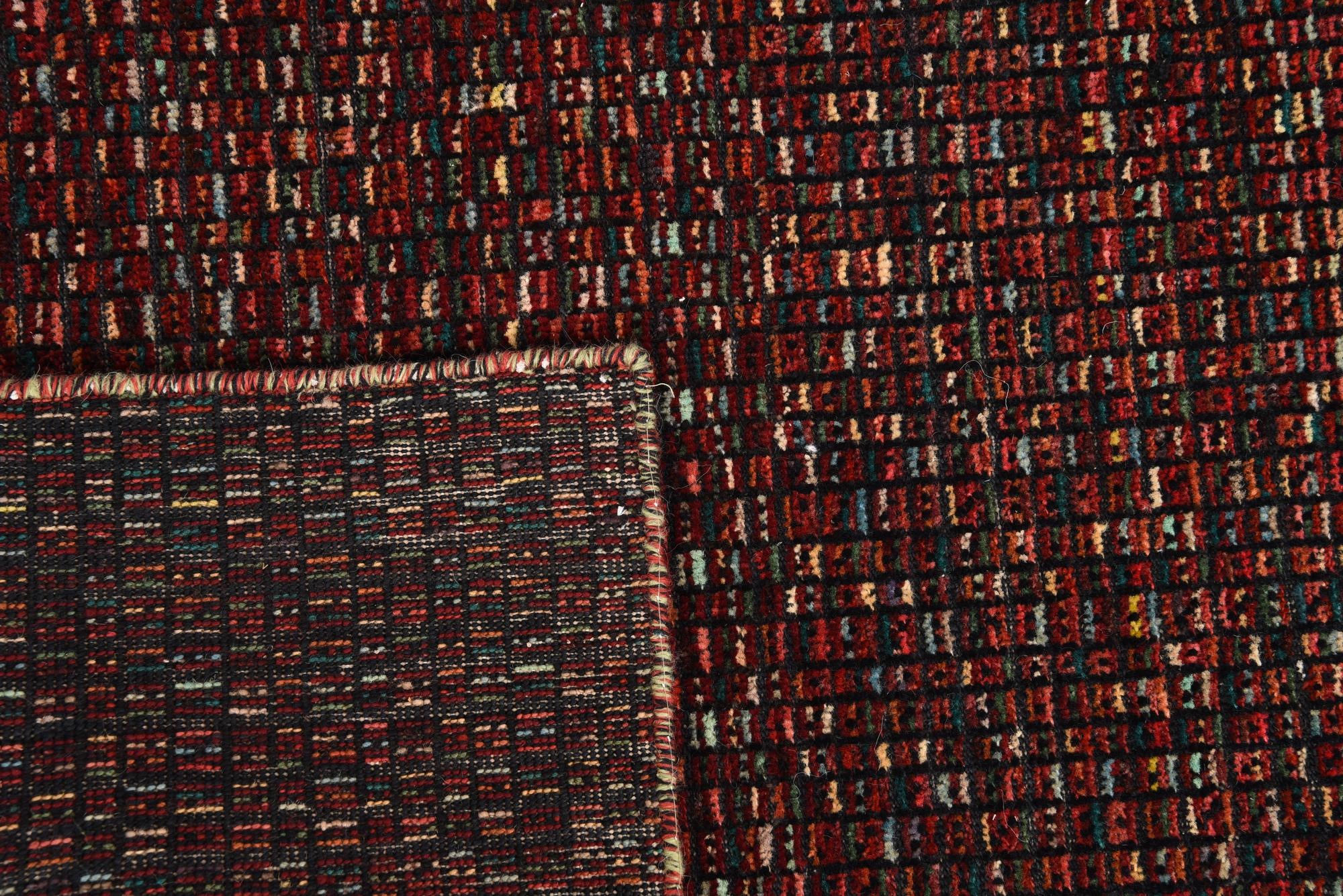 5' 6 x 8' Hand Knotted Darya Wool Rug