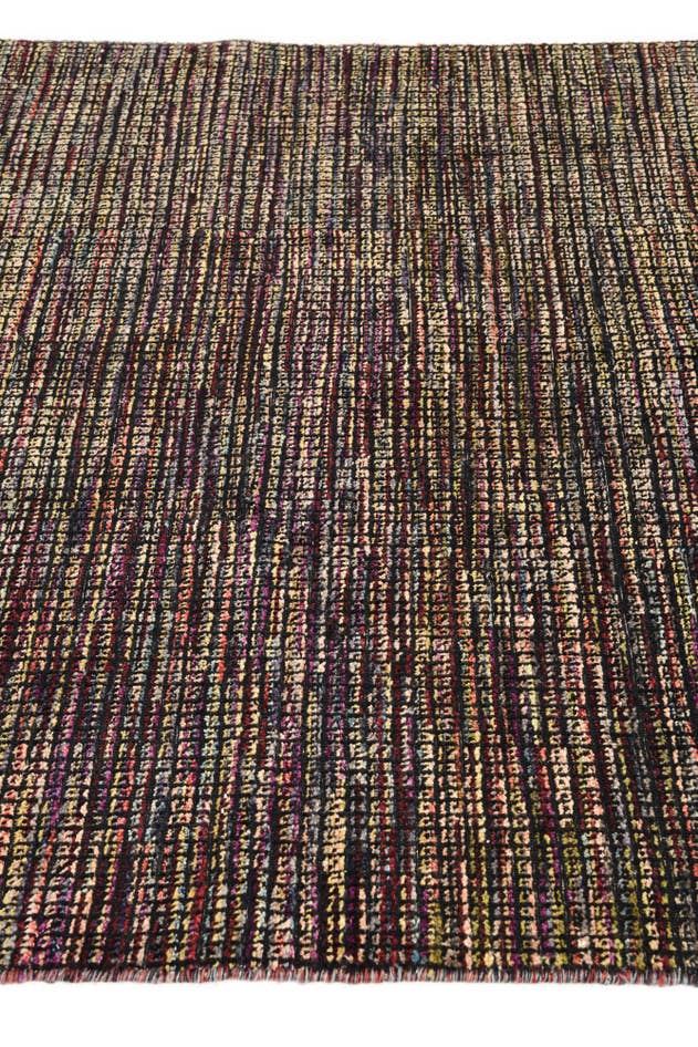 Detail image of 5' 4 x 8' Hand Knotted Darya Wool Rug