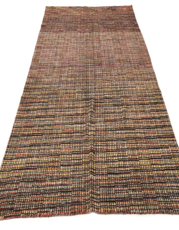 Detail image of 6' 4 x 9' 8  Hand Knotted Darya Wool Rug