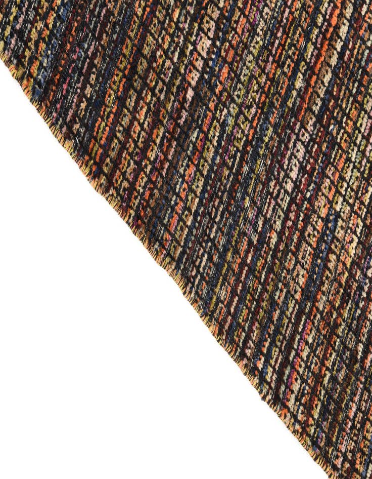 Detail image of 5' x 7' 6 Hand Knotted Darya Wool Rug