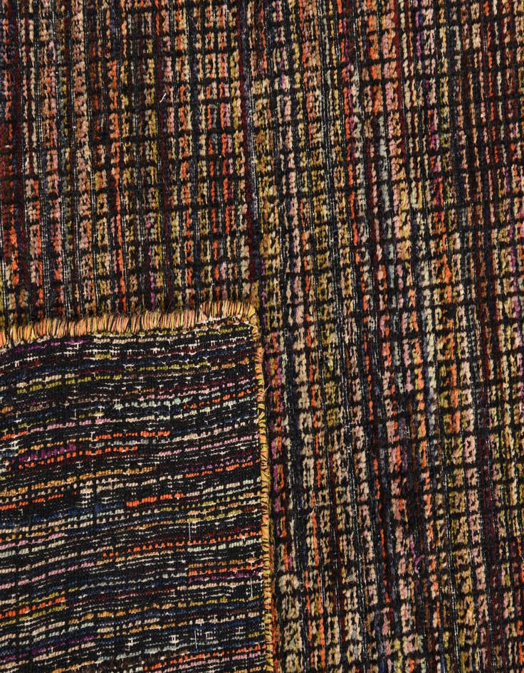 Detail image of 5' x 7' 6 Hand Knotted Darya Wool Rug