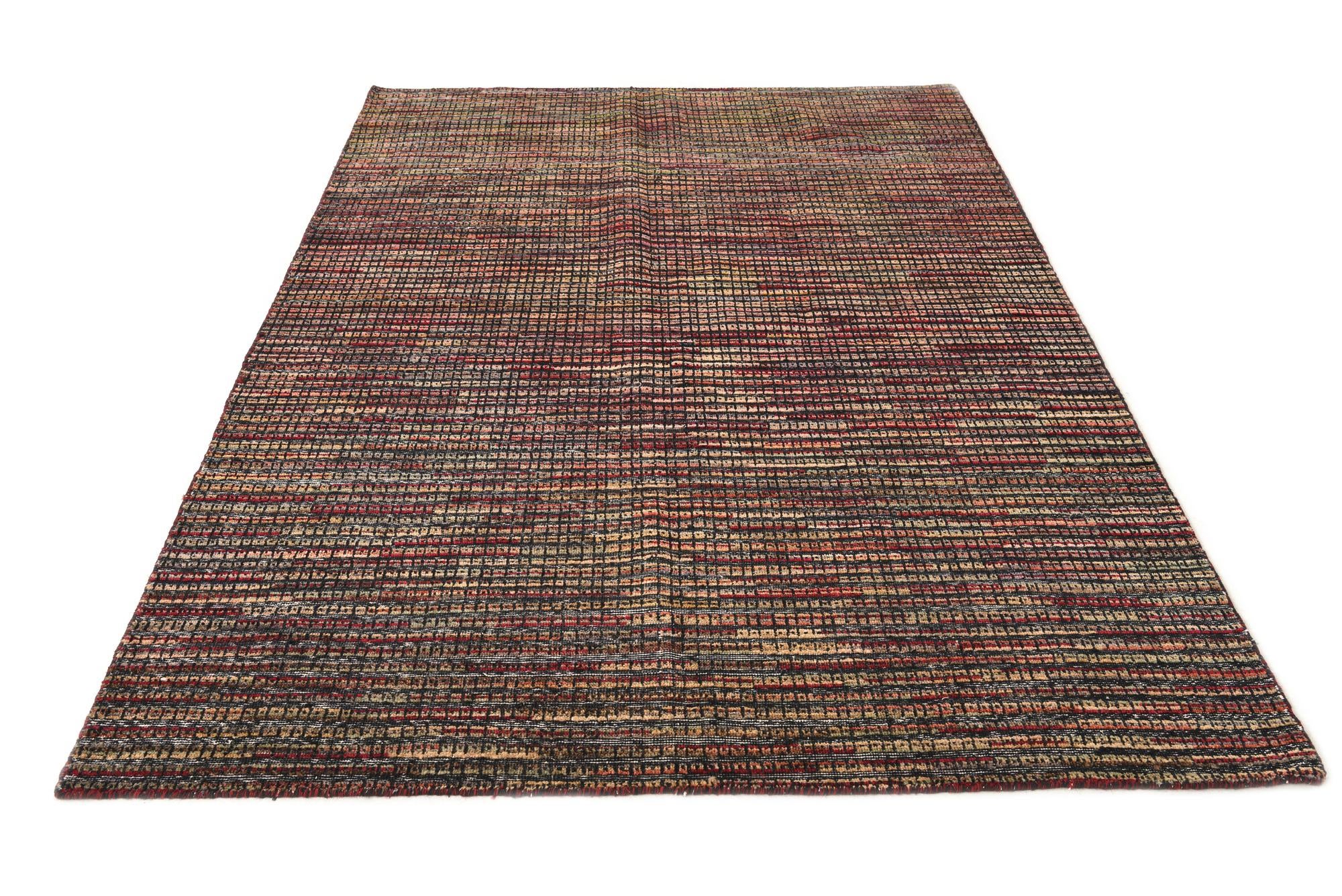 5' 6 x 8' Hand Knotted Darya Wool Rug