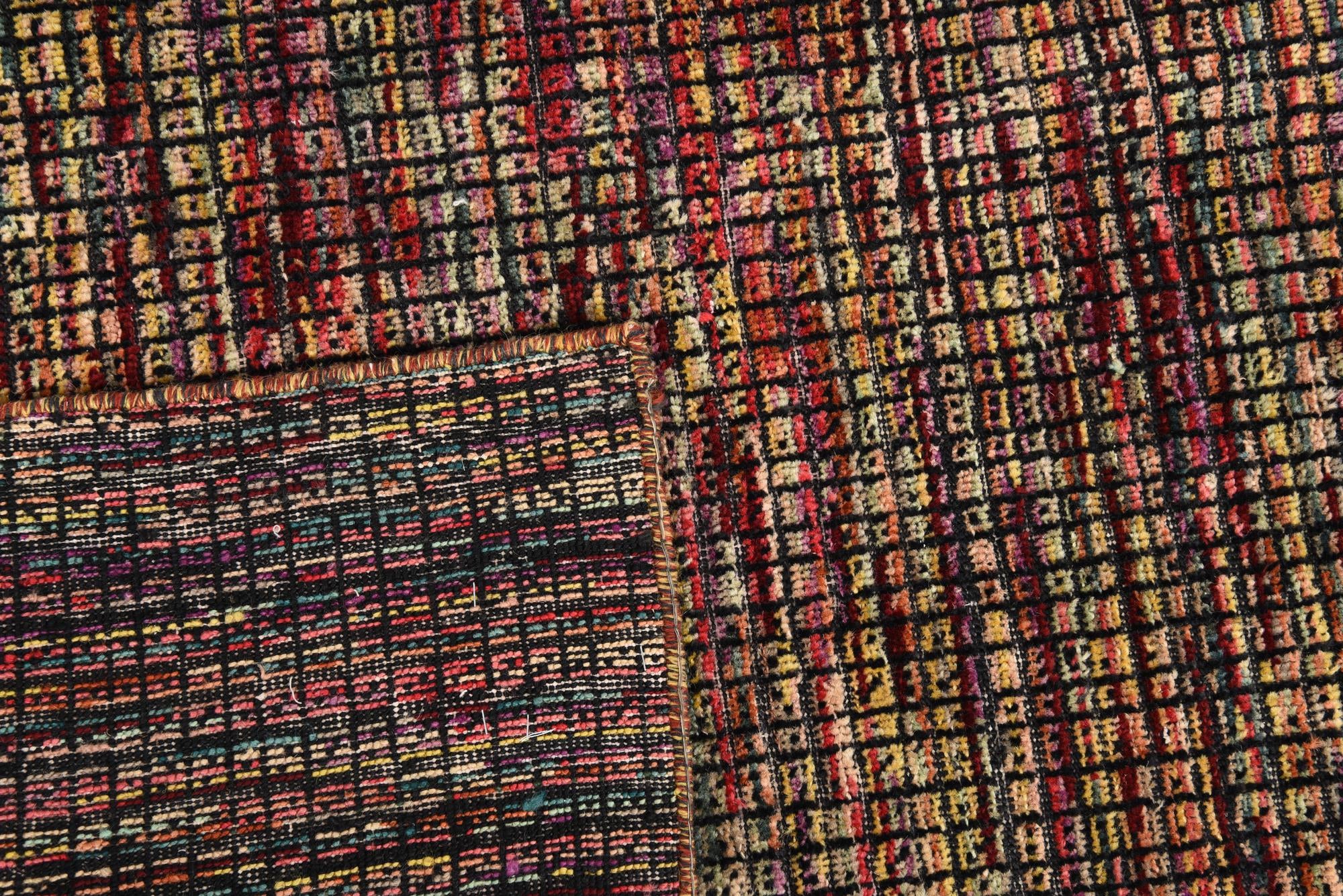 5' 7 x 8' 2 Hand Knotted Darya Wool Rug