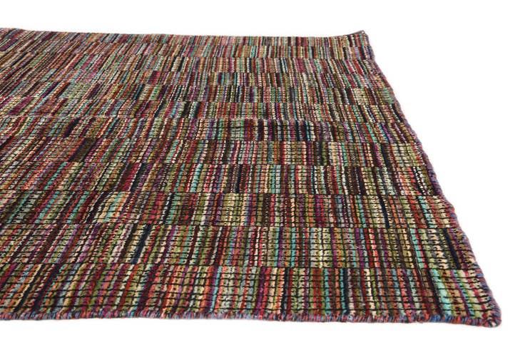 Detail image of 5' 5 x 8' Hand Knotted Darya Wool Rug