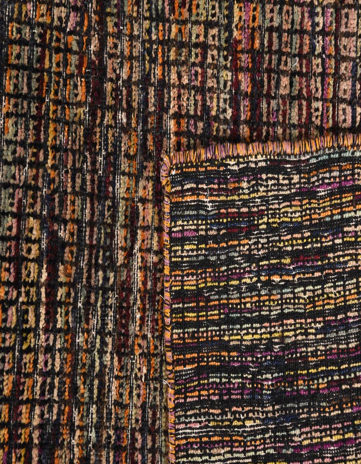 Detail image of 6' 2 x 10'  Hand Knotted Darya Wool Rug