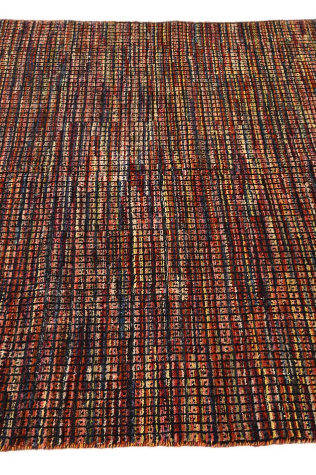 Detail image of 6' 4 x 10' 8 Hand Knotted Darya Wool Rug