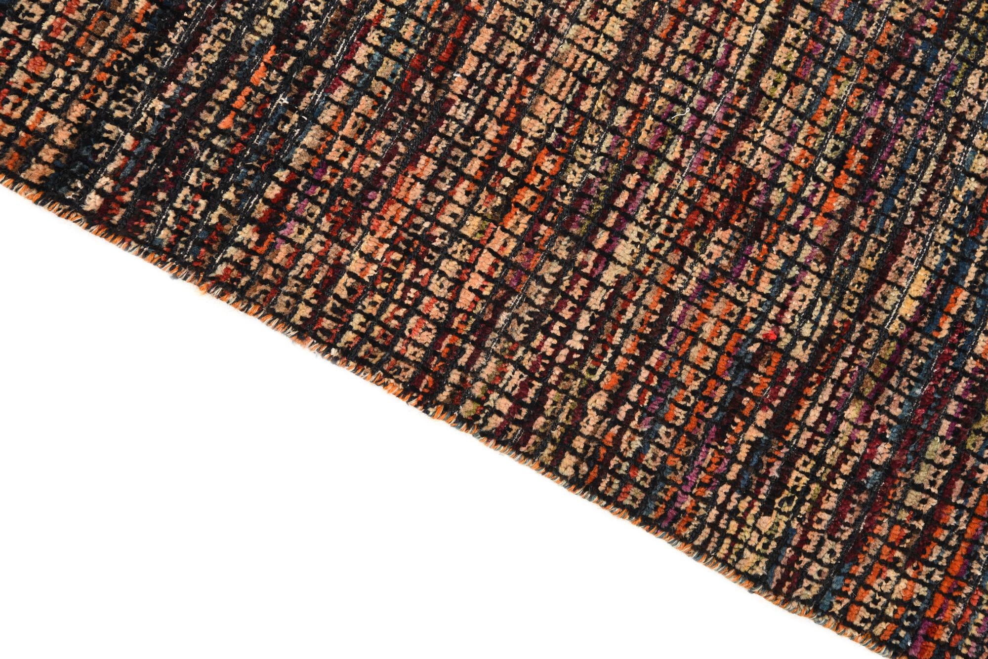 5' 5 x 8' Hand Knotted Darya Wool Rug