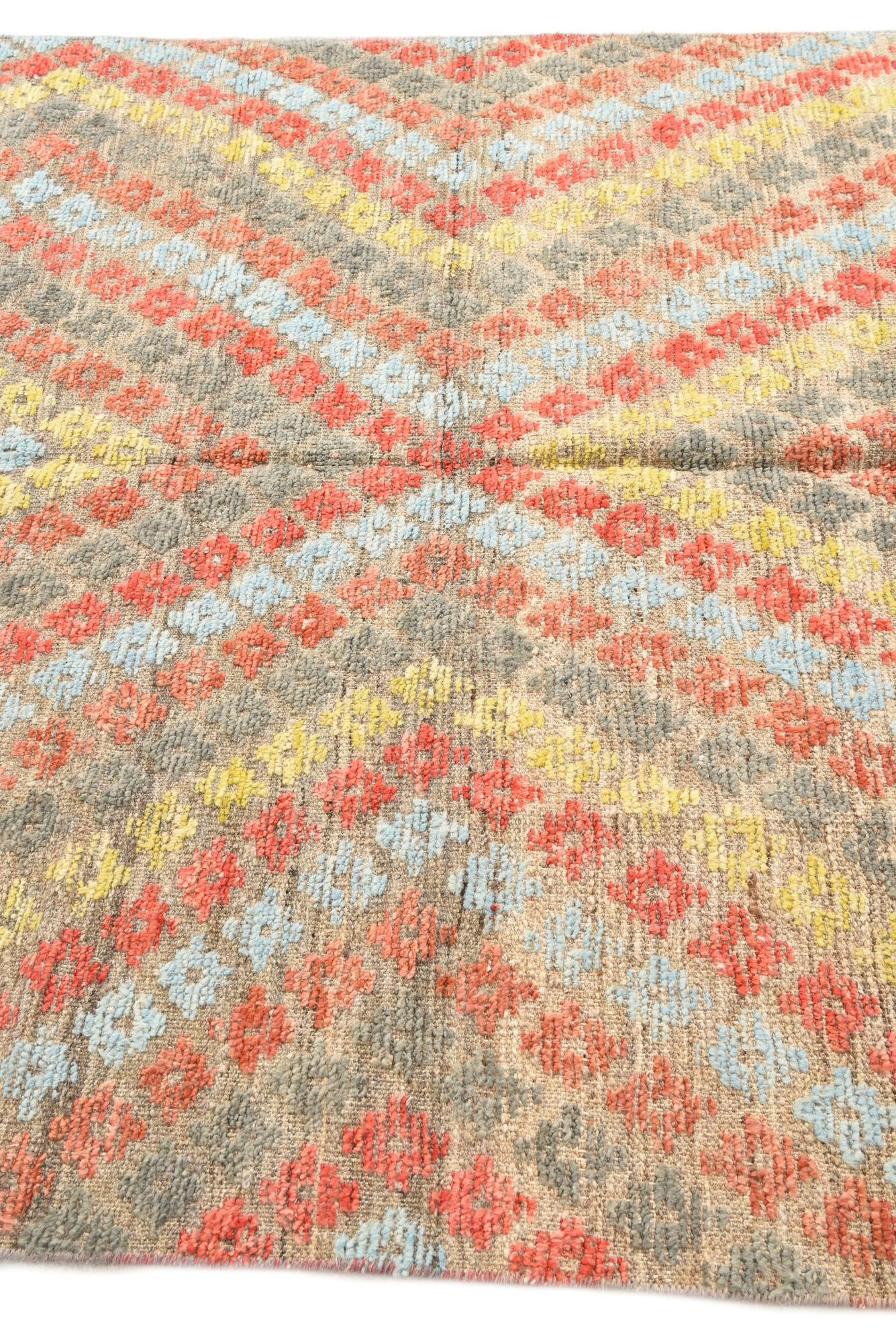 5' 6 x 8' 4 Hand Knotted Darya Wool Rug