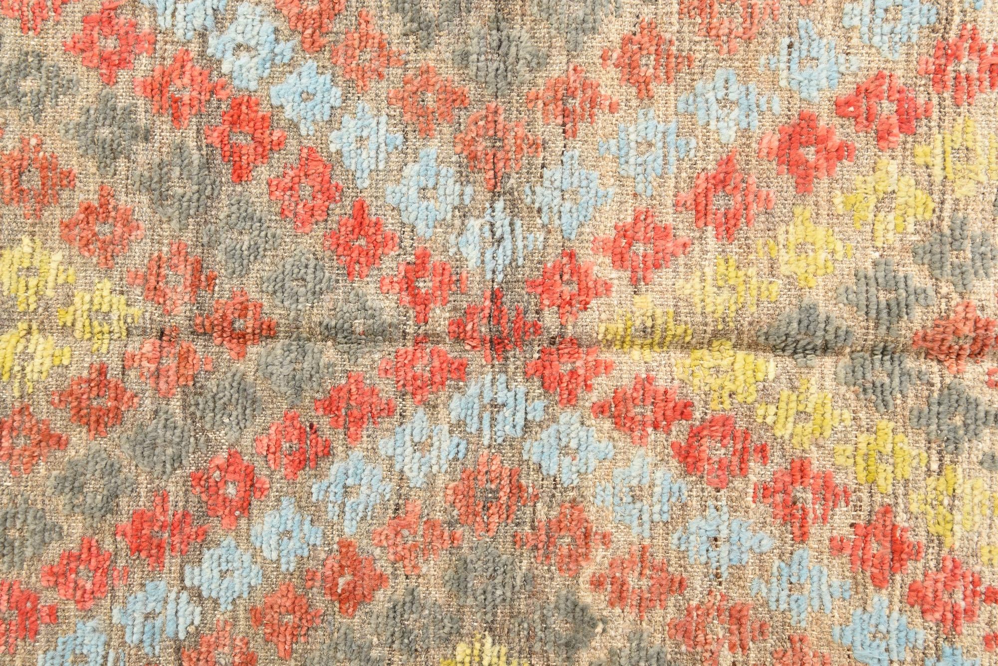 5' 6 x 8' 4 Hand Knotted Darya Wool Rug