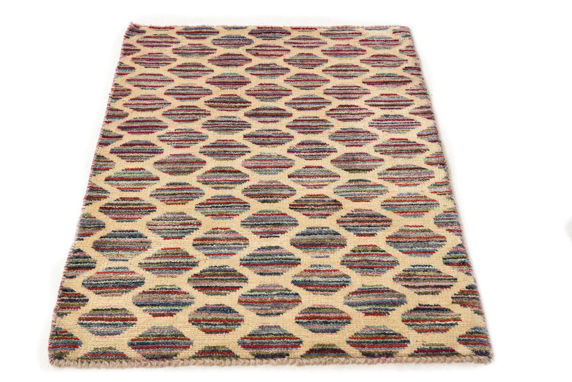 2' 10 x 3' 10 Hand Knotted Darya Wool Rug